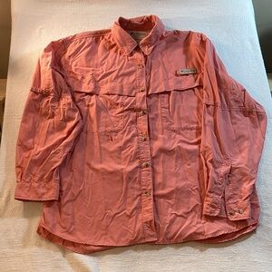 Columbia Women’s Casual Shirt in Salmon
